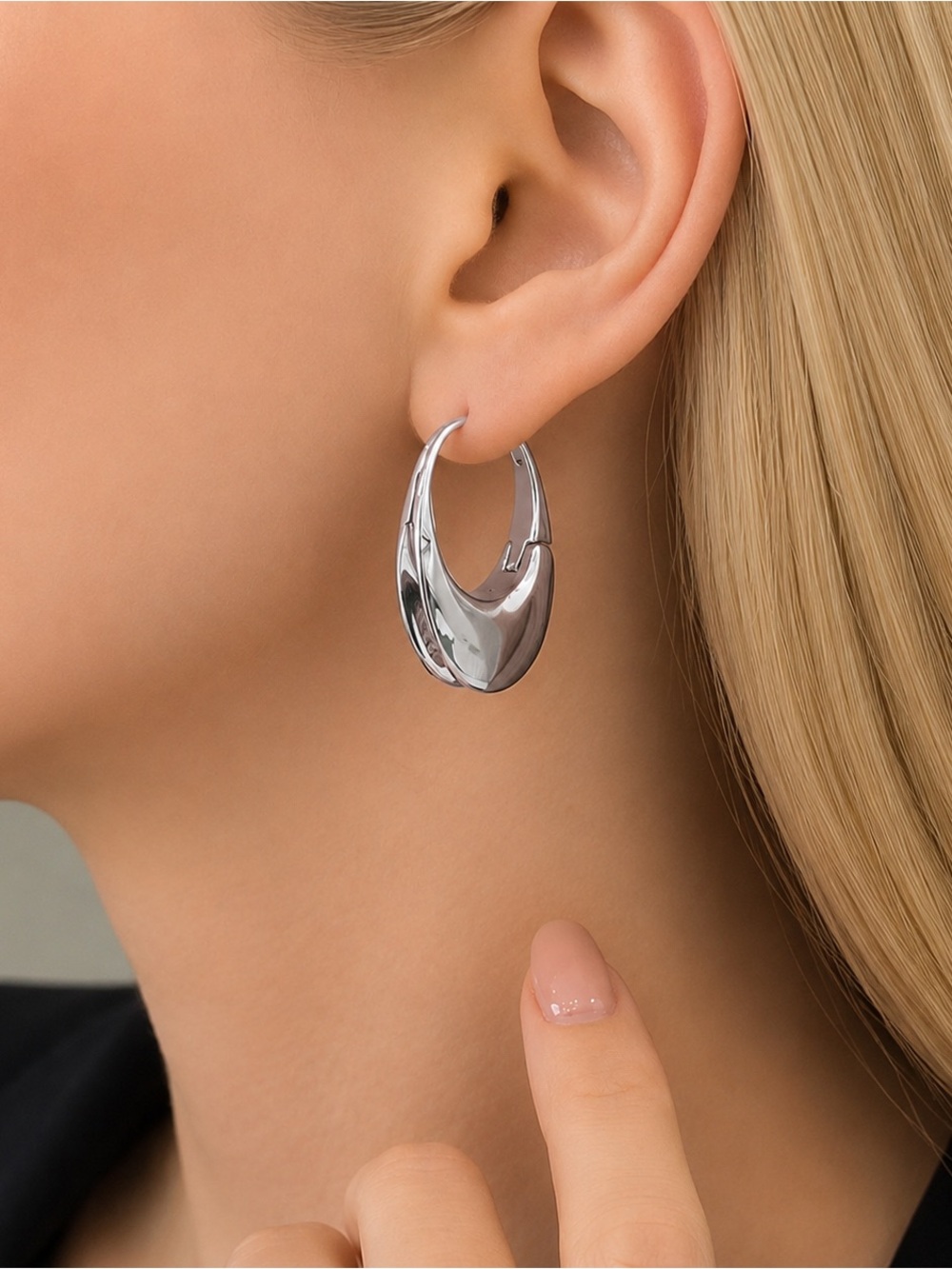 Italian Luxury Boutique Classic Sculpted Hoop Earrings Silver Tone NWOT